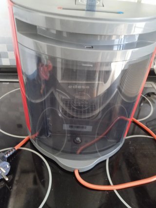 Macchina da caffè Dolce Gusto rossa