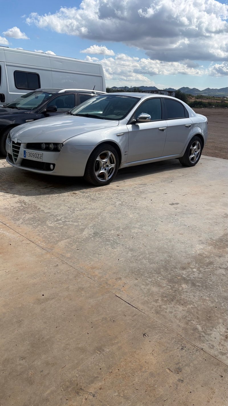 Alfa Romeo 159 2006 - foto 1