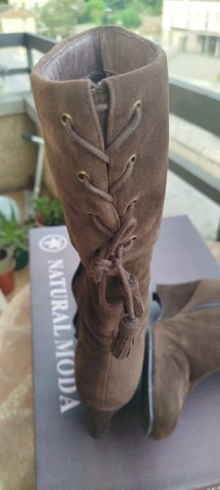 Botas  Ante Marrón Caña Alta