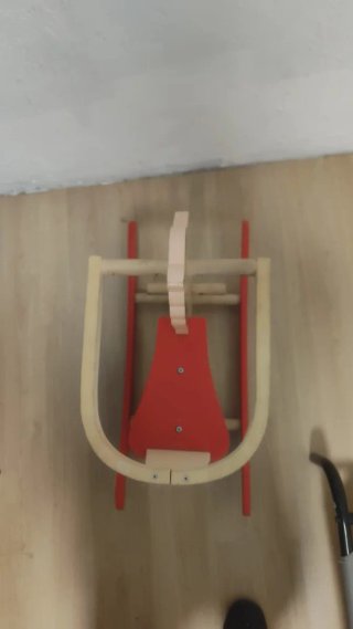 Caballito de madera para niños