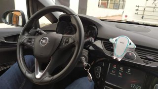 Opel Corsa 2016 con cámara trasera