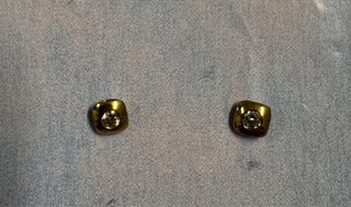 Pendientes oro 18k  recién nacida 1 (el par 80€)