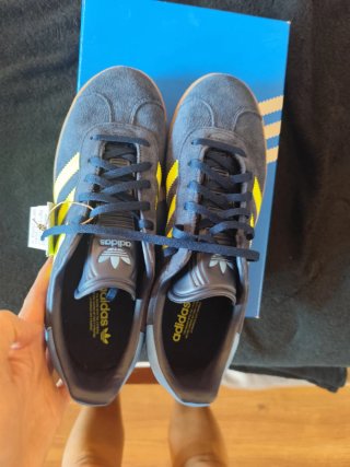 Zapatillas Adidas Gazelle Talla 38.5,con caja,nuev