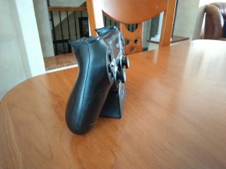 Soporte y Mando PS4 Decorativo