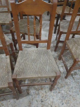 Sillas de enea de madera