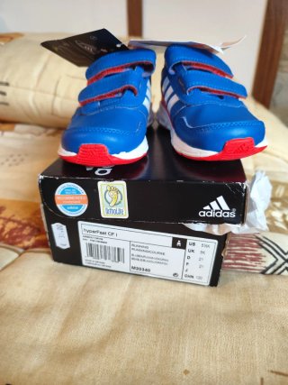 Tenis Adidas Niños Azul y Rojo número 21