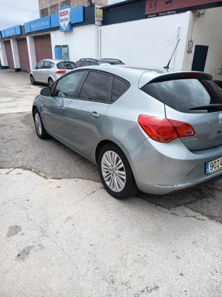 Opel Astra 2015