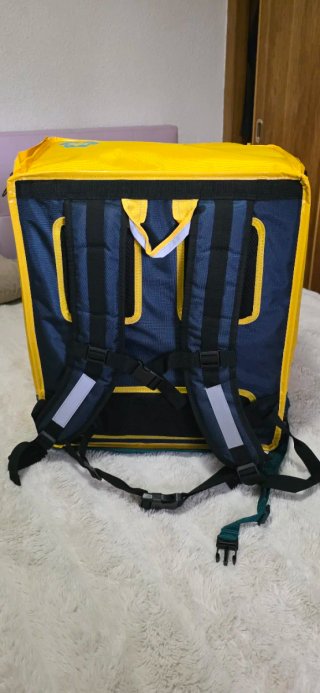 Mochila Glovo Amarilla