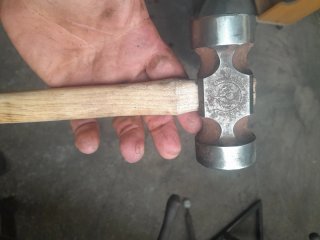 Martillo Herrador Derek Gardner