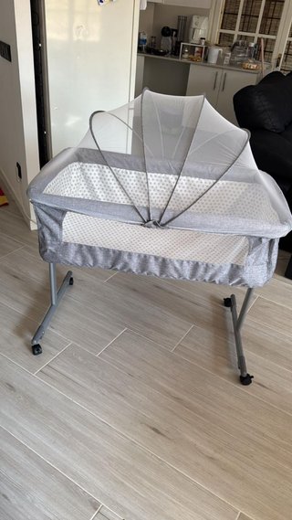 Minicuna colecho gris