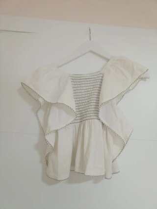 Blusa niña blanca con volantes