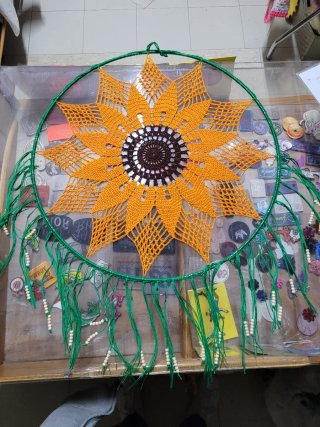 Decorazione da parete girasole uncinetto