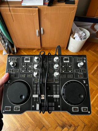Controladora DJ Hercules MP3 E2