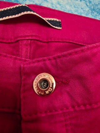 Pantalón fucsia Massimo Dutti