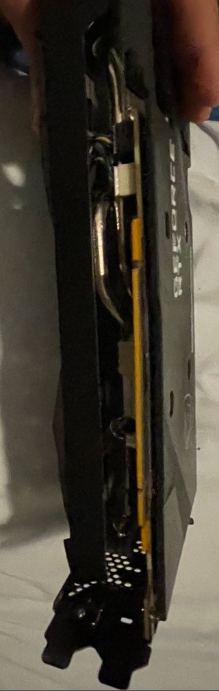 Scheda grafica RTX 3060 Ventus 2X MSI con 12GB di VRAM (non trattabile)