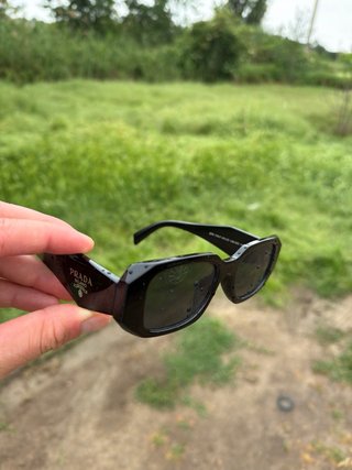 Gafas de sol Prada negras