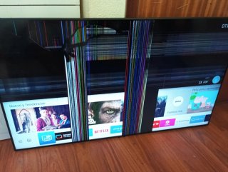 Samsung QE55Q70RATXXC 55 TV - Pantalla rota
