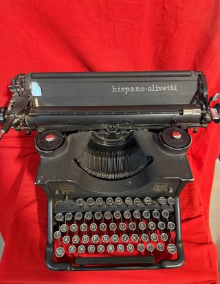 Máquina de escribir Hispano Olivetti M40, años 30