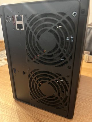 Synology DS1019+ NAS