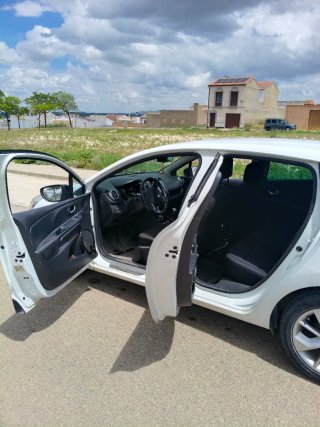 Renault Clio 2016
