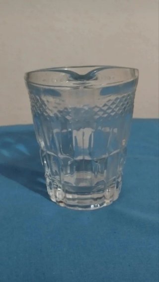 Jarrita de cristal tallado Covina