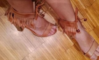 Sandalias zapatos de tacón Mustang.Talla 37