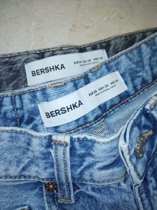 2 Vaqueros Bershka anchos