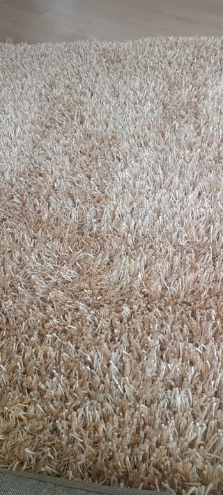 Alfombra  2,10 x 1,40 m color champagne