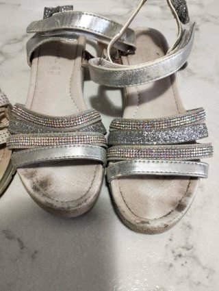 2 paia sandali bambina oro e argento
