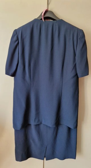 Tailleur vintage con bottone gioiello
