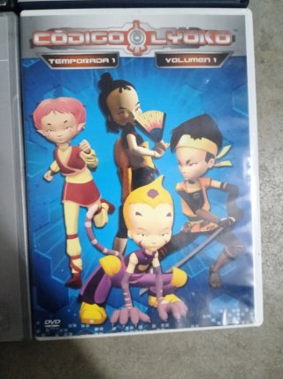 Lote 4 juegos Play 2