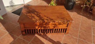 Mesa de centro rústica de madera