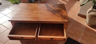 Mesa de centro rústica de madera