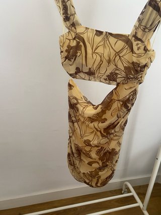 Vestido Zara Fruncido Estampado Floral