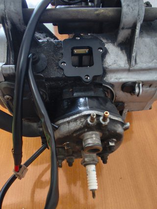 Motor Minarelli YAMAHA AEROX 49cc todo de serie.