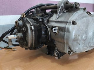 Motor Minarelli YAMAHA AEROX 49cc todo de serie.