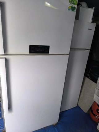 Nevera Daewoo Blanca y Nevera de 1.60cmRommer