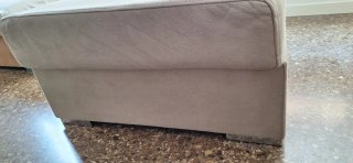 Puf de tela y ante beige/gris