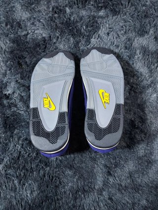 Jordan 4 Retro Morado Negro