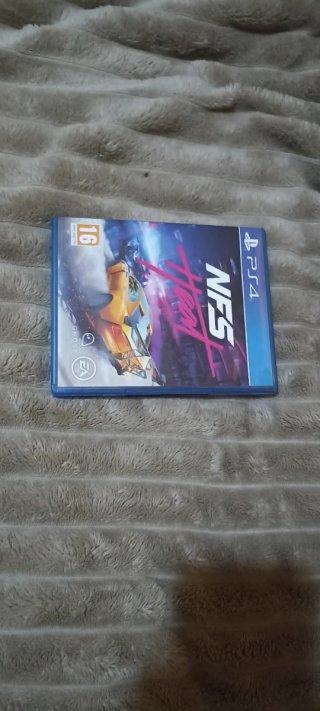 NFS Heat PS4