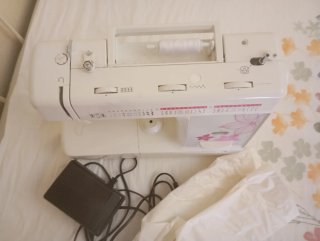 Máquina de coser Home Carrefour
