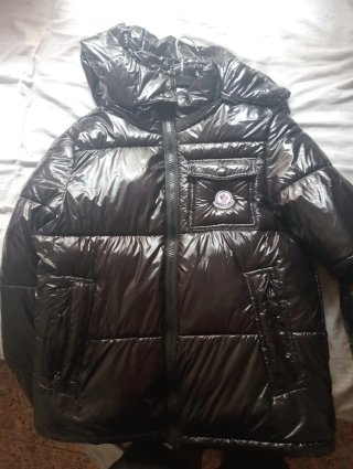 Chaqueta Moncler Negra Brillante