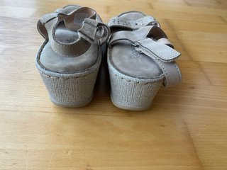 Sandalias Riposella Talla 40 Beige Pie Ancho
