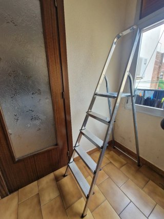 Escalera Aluminio Kylate 5 Peldaños