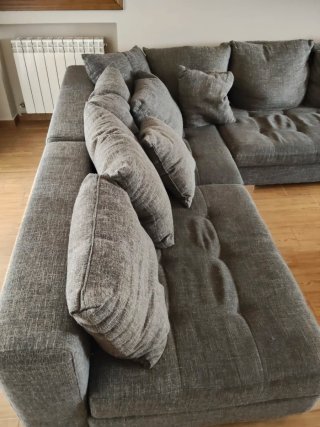 Sofá modular gris de tela