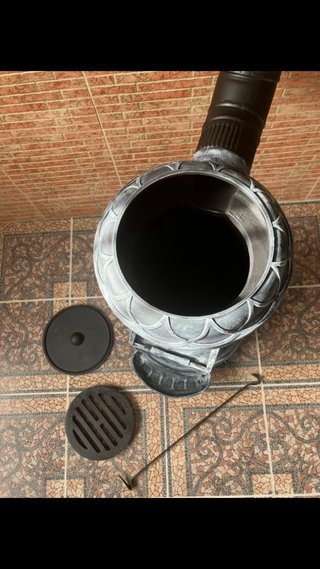 Estufa de forja antigua