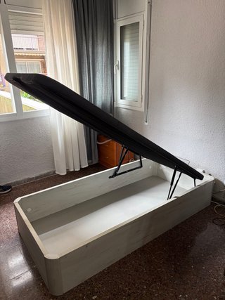 Cama individual 90x190. Precio negociable.