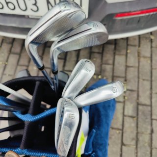 Set de Golf Titleist y TaylorMade