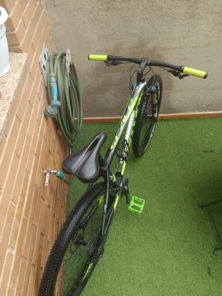 Bicicleta Scott Scale 27,5 talla M