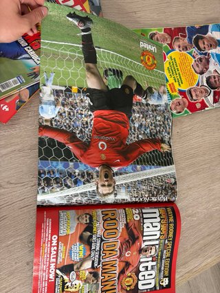 Revista manchester united 2004